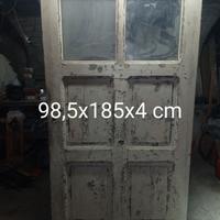 Portone in legno massello con vetro