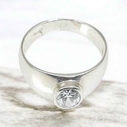 Anello donna in Argento 925 con zircone solitario