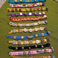 braccialetti e collana