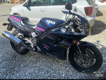 Yamaha FZR 1000 EXUP