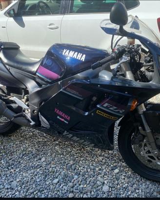 Yamaha FZR 1000 EXUP