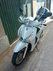 Scooter HONDA SH150 ie