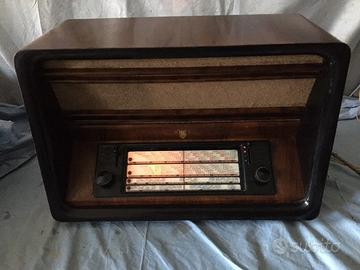 Radioricevitore Marelli modello 8C 05 - 1942-