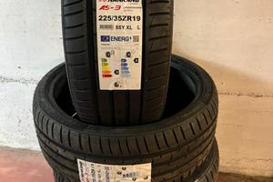 Gomme estive 225/35/19 88y