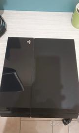 Playstation 4 1 Tb con controller e 12 giochi