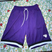 pantaloni corti