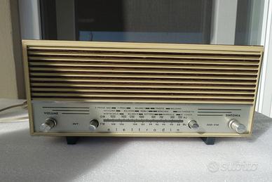 RADIO A VALVOLE CORA