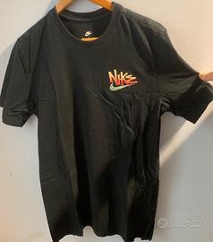 Maglietta Nike logo Tartaruga