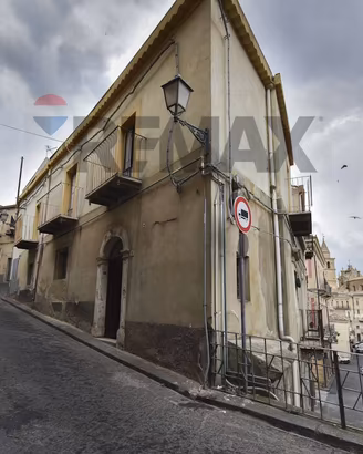 Casa Indipendente - Agira