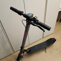 monopattino elettrico Momo design EVO9 - NUOVO