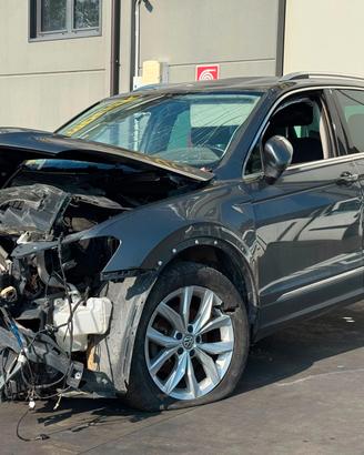 VOLKSWAGEN TIGUAN per ricambi usati DFG