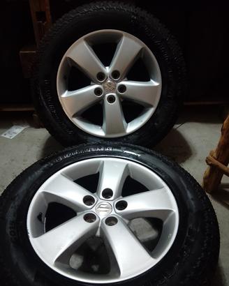 Suzuki Grand Vitara cerchi lega + Pneumatici