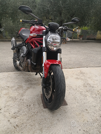 Ducati monster 821
