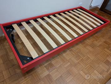 Letto singolo su ruote con materasso