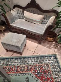 Divanetto ,panca e pouf stile antico.