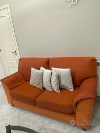 Divano artigianale arancio