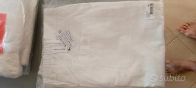 pantaloni bianchi da lavoro 