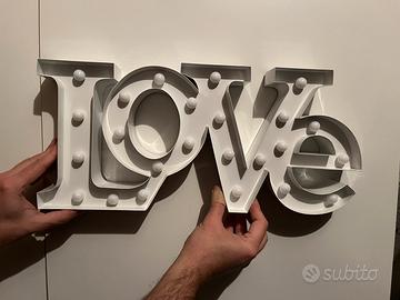 Scritta luminosa "Love" (colore bianco, Navaris)