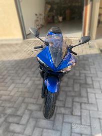 Yamaha YZF R6 (2003)