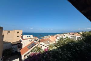 Acqualadrone - 3 locali, primo piano vista mare