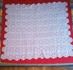 tovaglia all'uncinetto