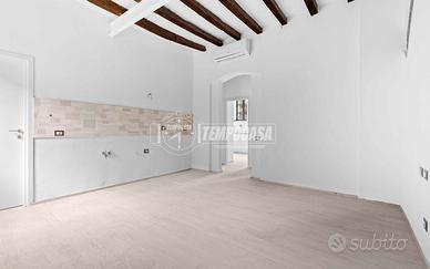 TRILOCALE COMPLETAMENTE RISTRUTTURATO