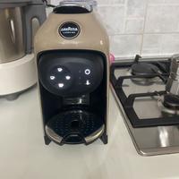 Macchina del caffè Lavazza a modo mio