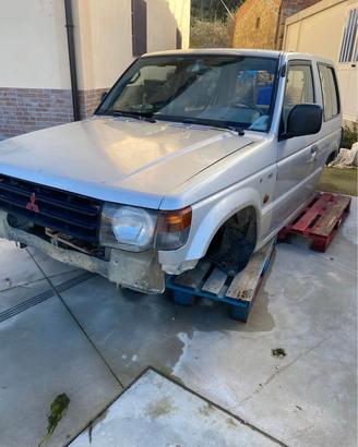 Cabina pajero v20 GLX