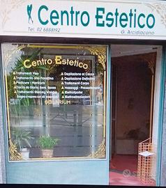 Negozio con laboratorio collegato