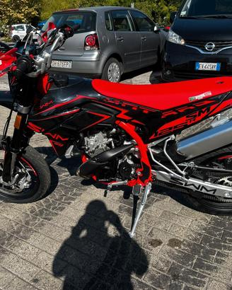 Swm SM 125 R