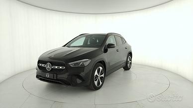 MERCEDES-BENZ GLA 200 d automatic