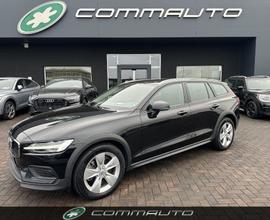 VOLVO V60 Cross Country B4 (d) AWD automatico Co