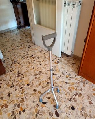 bastone stampella tripode 