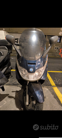 Piaggio x8 400