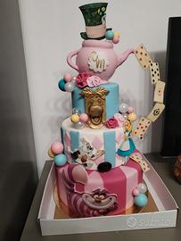 Torta scenografica Alice nel paese delle meravigli