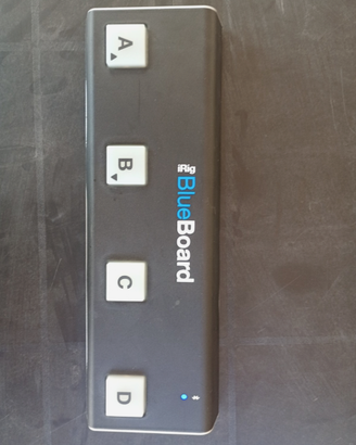 IK MULTIMEDIA iRig Blueboard - Pedaliera MIDI blue