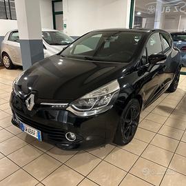 Renault Clio 1.2 75CV 5 porte Costume National
