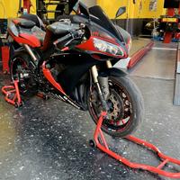 Yamaha YZF R1 - 2004