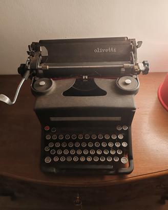 macchina da scrivere Olivetti M 40 