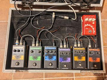 set pedaliera effetti voce tc-helicon