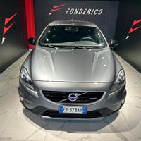 VOLVO V40 D2 1.6 R-design Momentum
