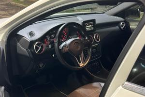 MERCEDES-BENZ CLASSE A W176 – 2015
