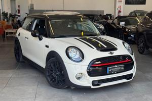 Mini 2.0 Cooper S allestimento JCW