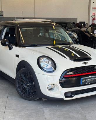 Mini 2.0 Cooper S allestimento JCW
