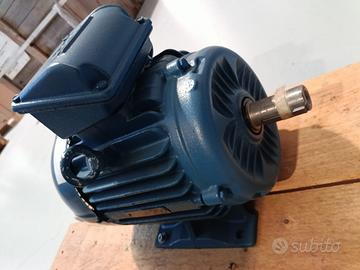 MOTORE WEG TRIFASE 2 POLI 4 kW
