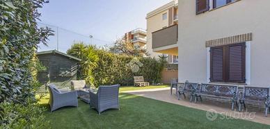 3 LOCALI A ANCONA