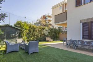 3 LOCALI A ANCONA