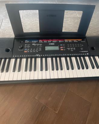 Tastiera Yamaha PSR - E 263