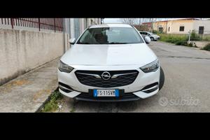 Opel Insignia 1.6 CDTI 136 cv Automatico 