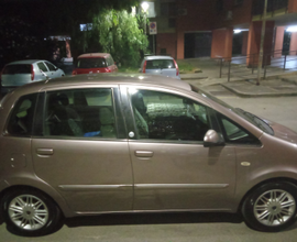 Vento auto guidata da mia moglie